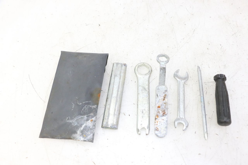 photo de GEREEDSCHAPSKIST HONDA SCV LEAD 100 (2003 - 2007) - Staat van het oppervlak