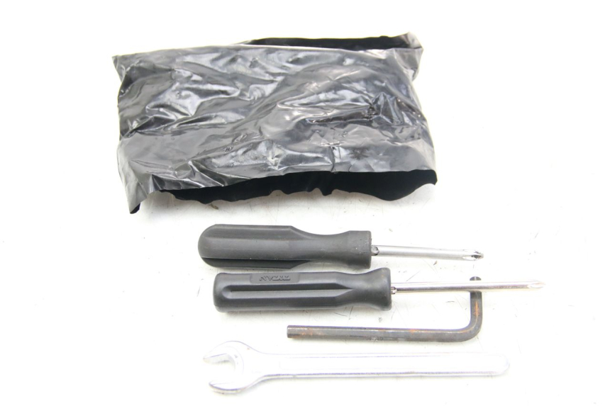 photo de Gereedschapsset PIAGGIO VESPA GRANTURISMO 125 (2003 - 2007) - Hoofdaanzicht