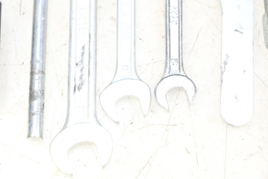 photo de GEREEDSCHAPSKIT YAMAHA XMAX X-MAX 125 (2006 - 2009) - Technische close-up