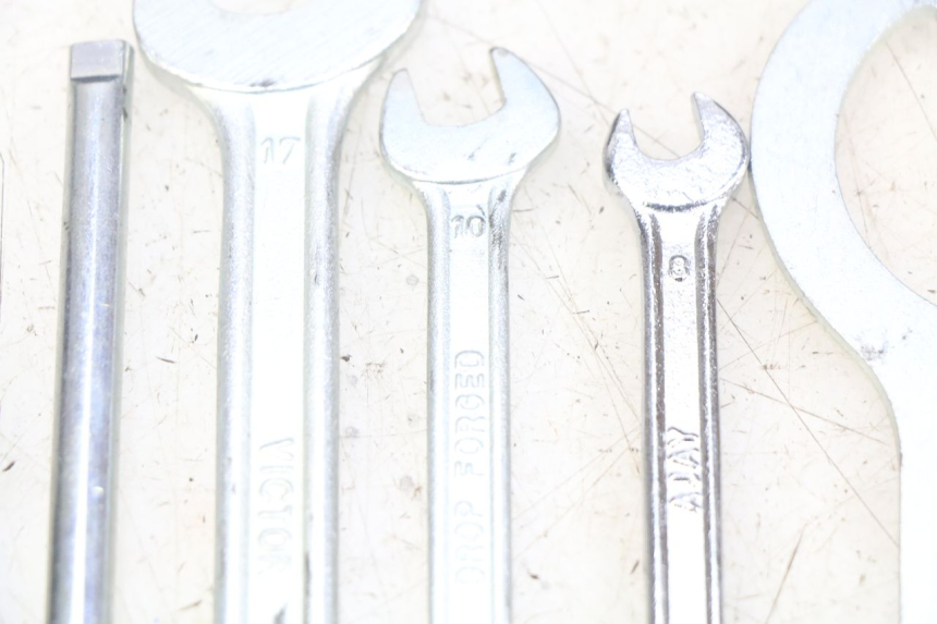 photo de GEREEDSCHAPSKIT YAMAHA XMAX X-MAX 125 (2006 - 2009) - Overzicht