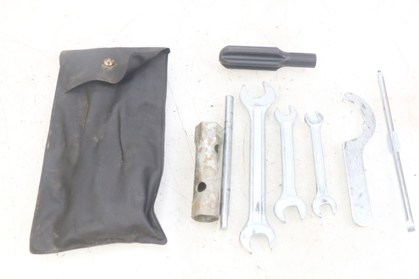 photo de GEREEDSCHAPSKIT YAMAHA XMAX X-MAX 125 (2006 - 2009) - Andere kijkhoek