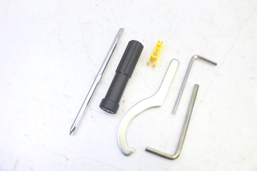 photo de Gereedschapsset YAMAHA XMAX X-MAX 125 (2021 - 2025) - Overzicht