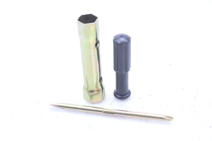 photo de Gereedschapsset SYM X-PRO 4T 50 (2014 - 2021) - Detail van het onderdeel