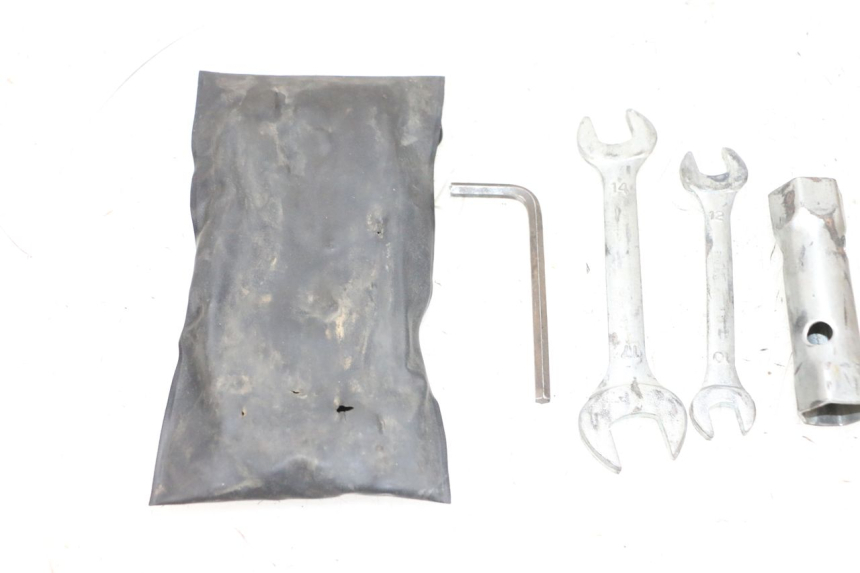 photo de GEREEDSCHAPSKIT YAMAHA YFM R RAPTOR 250 (2008 - 2014) - Technische close-up