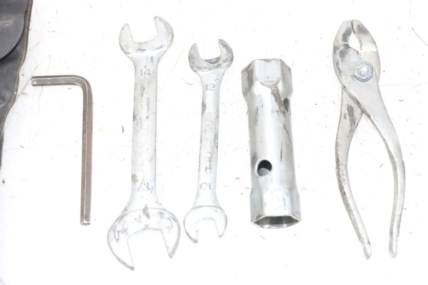 photo de GEREEDSCHAPSKIT YAMAHA YFM R RAPTOR 250 (2008 - 2014) - Staat van het oppervlak