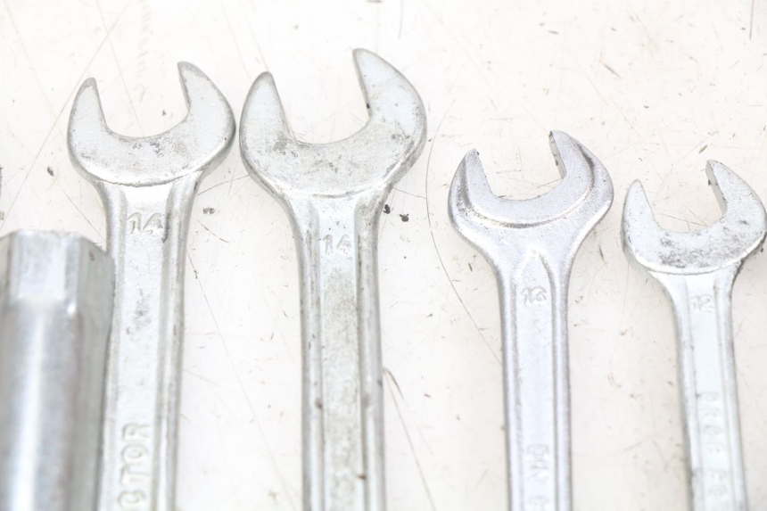 photo de Gereedschapsset YAMAHA YP MAJESTY 125 (2007 - 2010) - Markeringen en referenties