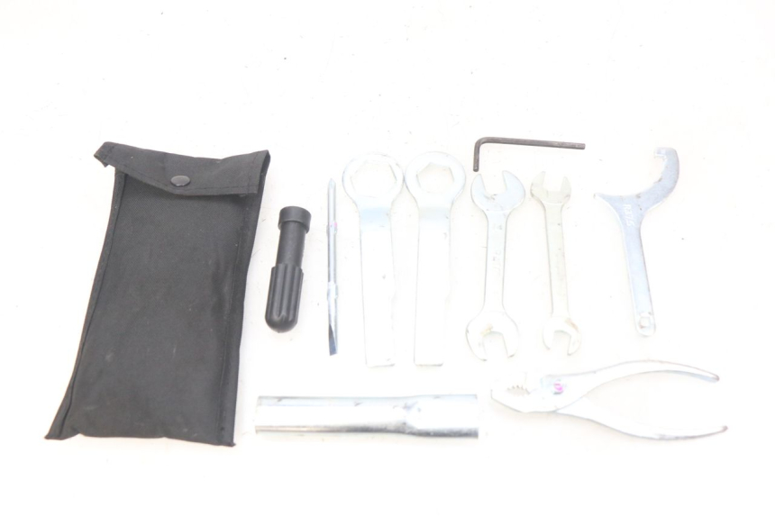 photo de Gereedschapsset KAWASAKI Z 650 (2016 - 2019) - Hoofdaanzicht