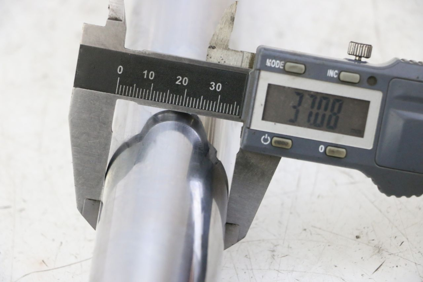 photo de VORKBUIS HONDA CR 85 (2003 - 2007) - Detail van het onderdeel