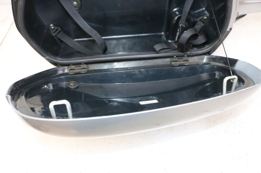 photo de RECHTERKANT KOFFER HONDA NTV DEAUVILLE 650 (2001 - 2006) - Zoom op gebruiksstaat