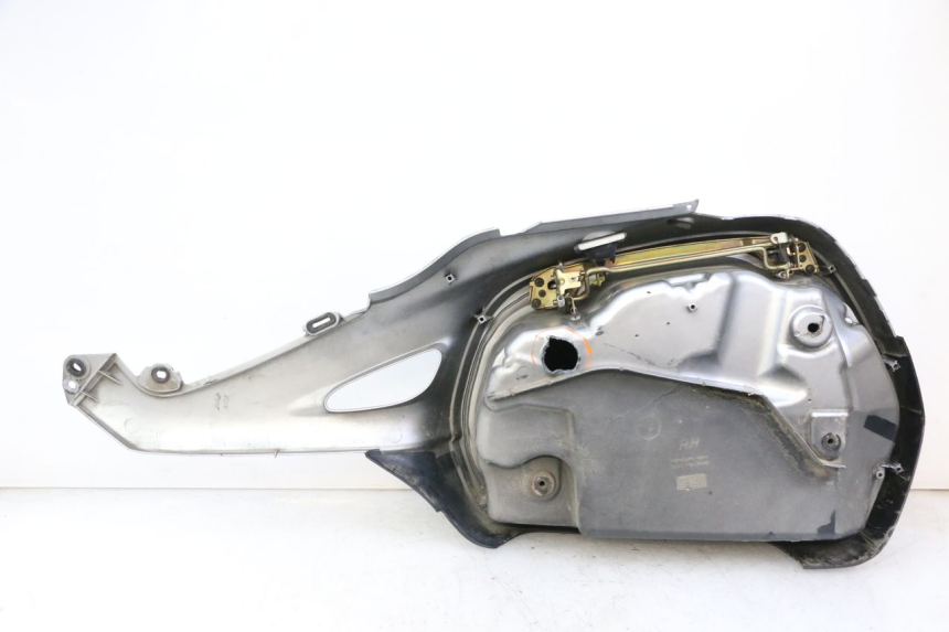 photo de RECHTERKANT KOFFER HONDA NTV DEAUVILLE 650 (2001 - 2006) - Markeringen en referenties