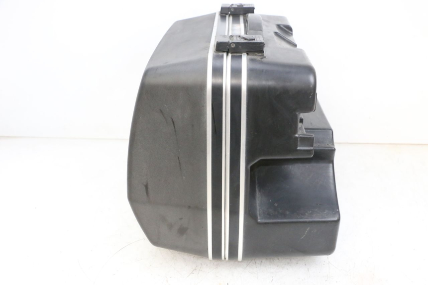 photo de LINKER KOFFER KAWASAKI GTR 1000 (1994 - 2004) - Focus op structuur