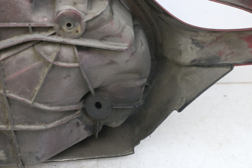 photo de LINKER KOFFER HONDA NTV DEAUVILLE 650 (1998 - 2001) - Focus op structuur