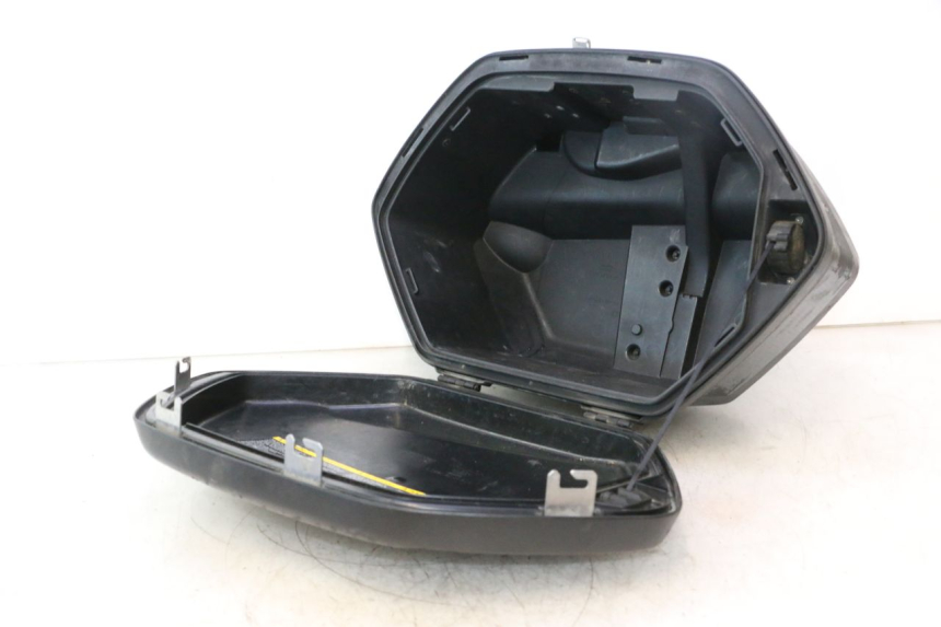 photo de LINKER KOFFER YAMAHA TDM ABS 900 (2002 - 2014) - Kenmerkende details