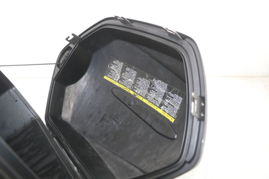 photo de LINKER KOFFER YAMAHA FJR ABS 1300 (2006 - 2012) - Zoom op componenten