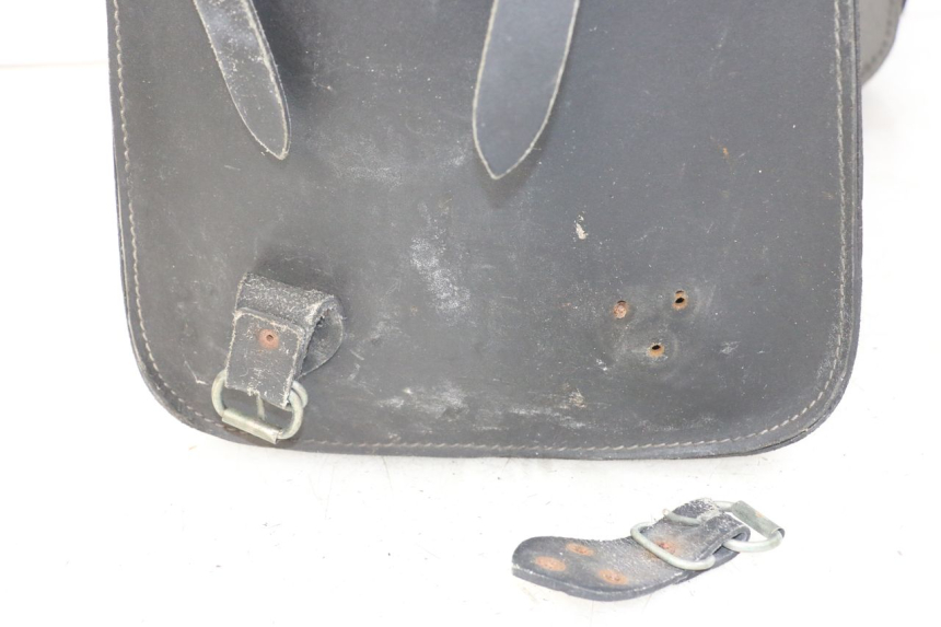 photo de KOFFER SUZUKI GZ MARAUDER 125 (1998 - 2004) - Detail van het onderdeel