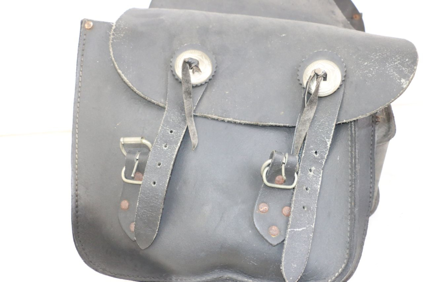 photo de KOFFER SUZUKI GZ MARAUDER 125 (1998 - 2004) - Staat van het oppervlak