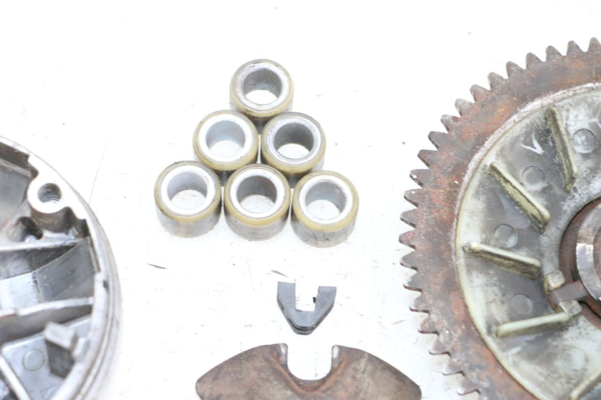 photo de VARIATOR KYMCO AGILITY 4T 50 (2005 - 2018) - Bevestigingspunten