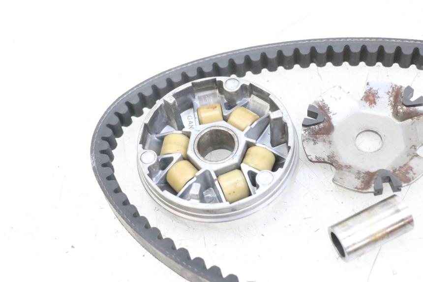 photo de VARIATOR KYMCO AGILITY 4T 50 (2018 - 2022) - Zoom op gebruiksstaat