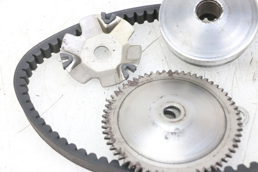 photo de VARIATOR KYMCO AGILITY 4T 50 (2018 - 2022) - Technische close-up