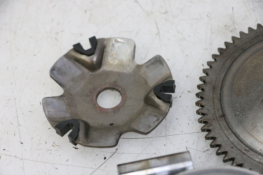 photo de VARIATOR KYMCO AGILITY 4T 50 (2018 - 2022) - Technische close-up