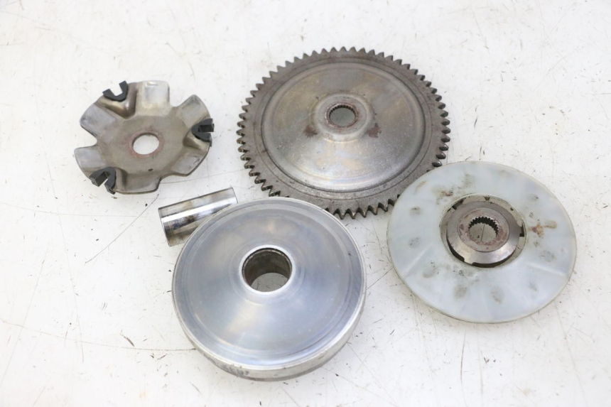 photo de VARIATOR KYMCO AGILITY 4T 50 (2018 - 2022) - Bevestigingspunten