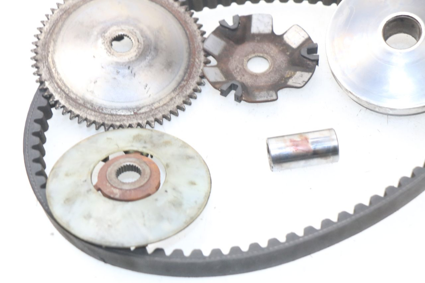 photo de VARIATOR KYMCO AGILITY CITY 2T 50 (2008 - 2016) - Andere kijkhoek