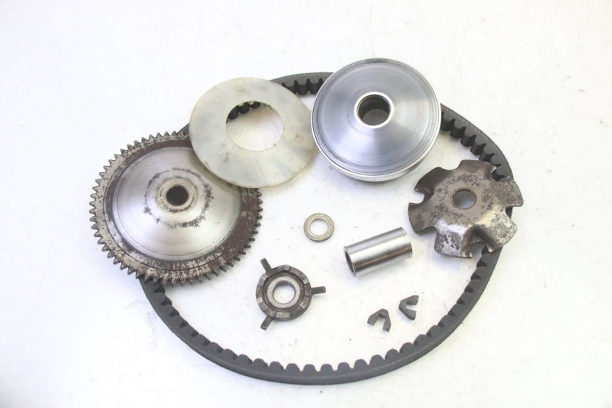 photo de VARIATOR KYMCO AGILITY NAKED RENOUVO 2T 50 (2011 - 2018) - Detail van het onderdeel