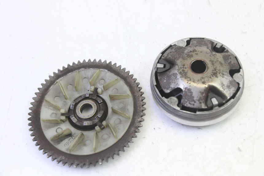 photo de VARIATOR KYMCO AGILITY NAKED RENOUVO 2T 50 (2011 - 2018) - Zoom op gebruiksstaat