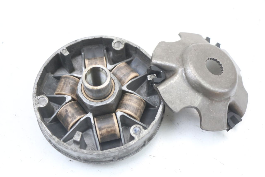 photo de VARIATOR APRILIA SR MOTARD 50 (2012 - 2018) - Andere kijkhoek