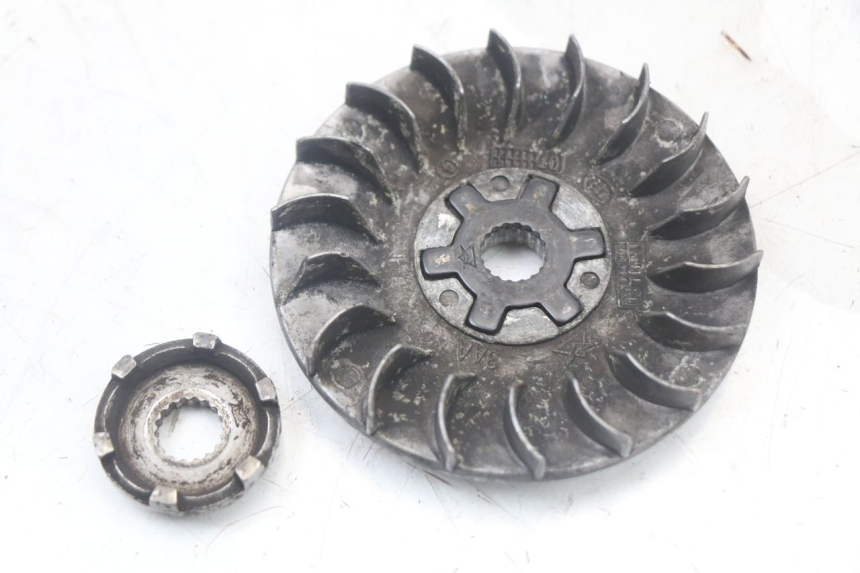 photo de VARIATOR MBK BOOSTER SPIRIT 50 (1999 - 2003) - Bevestigingspunten