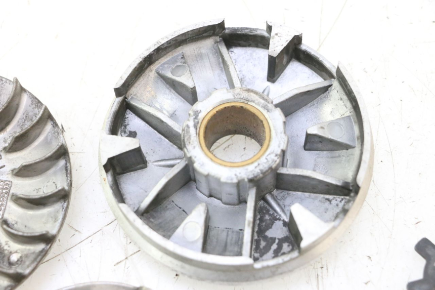 photo de VARIATOR MBK BOOSTER SPIRIT 50 (2004 - 2017) - Bevestigingspunten