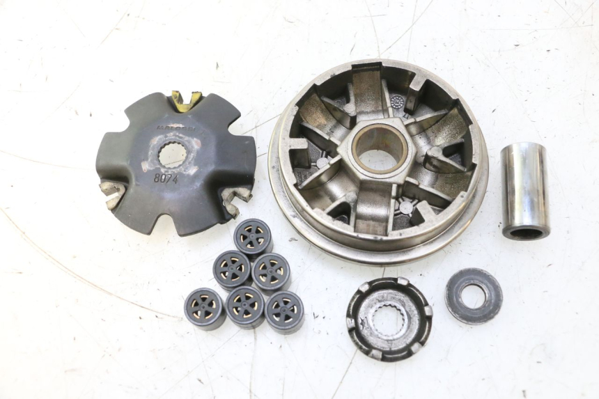 photo de VARIATOR MBK BOOSTER SPIRIT 50 (1999 - 2003) - Bevestigingspunten