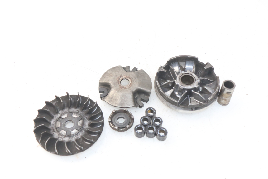 photo de VARIATOR MBK BOOSTER SPIRIT NAKED 50 (2004 - 2017) - Hoofdaanzicht