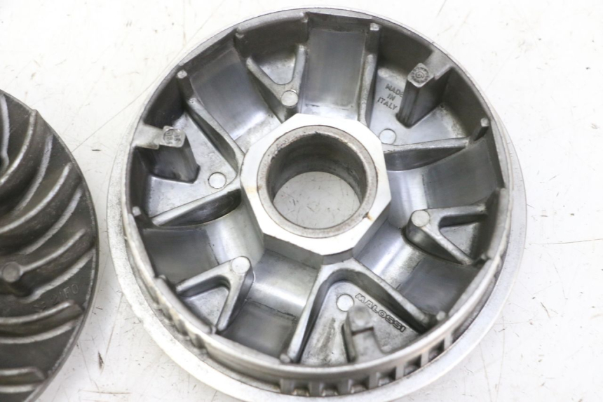 photo de VARIATOR SUZUKI BURGMAN 125 (2007 - 2014) - Zoom op componenten