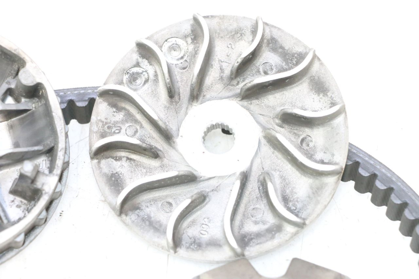 photo de VARIATOR BMW C1 125 (2000 - 2003) - Zoom op componenten