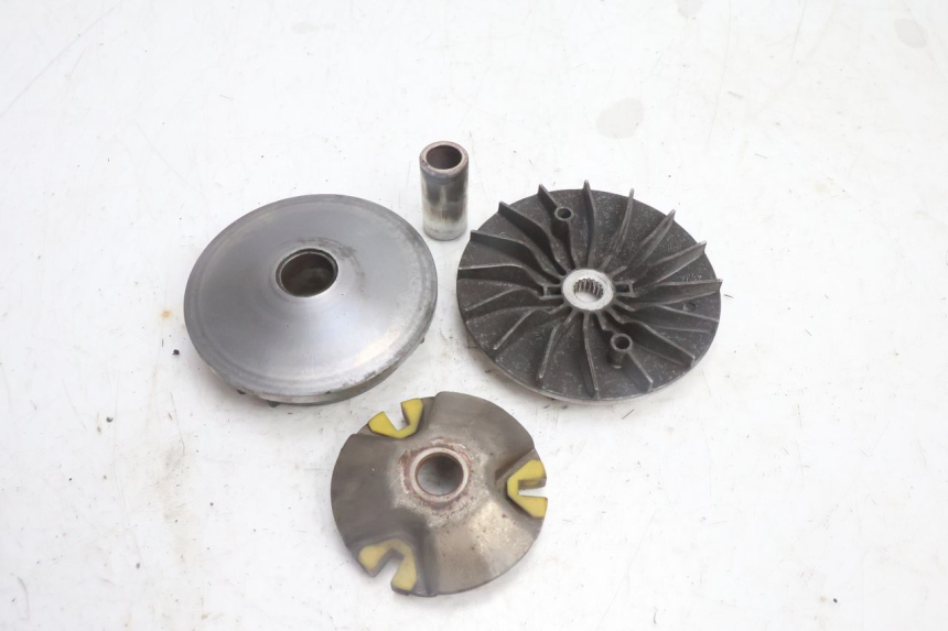 photo de VARIATOR PEUGEOT CITYSTAR 125 (2011 - 2017) - Detail van het onderdeel