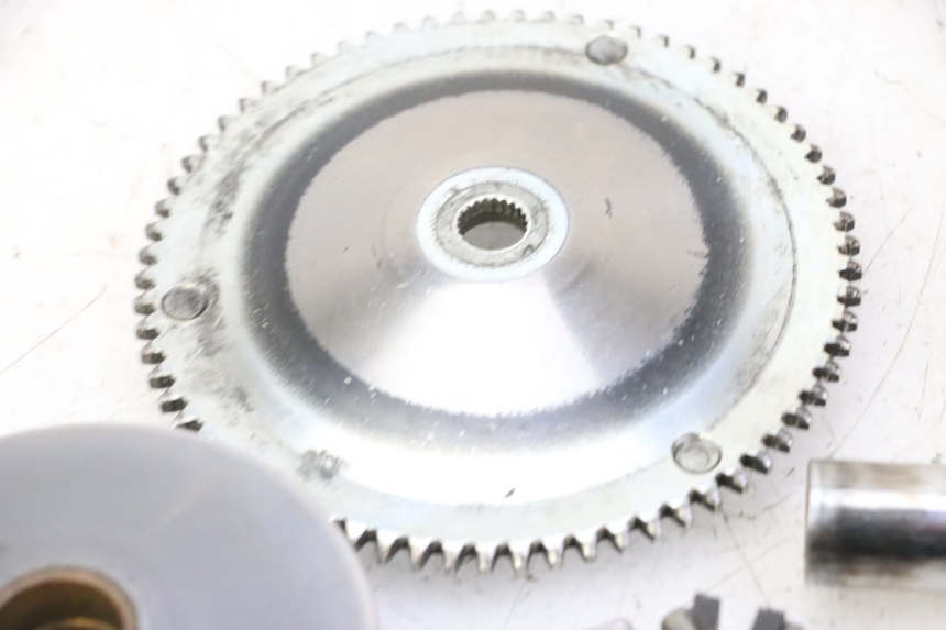 photo de VARIATOR PEUGEOT ELYSTAR 50 (2002 - 2014) - Andere kijkhoek