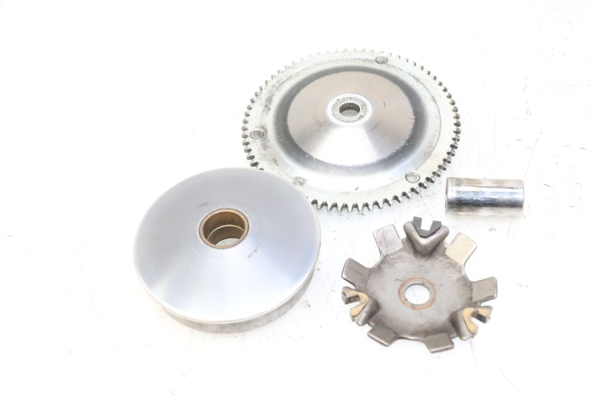 photo de VARIATOR PEUGEOT ELYSTAR 50 (2002 - 2014) - Bevestigingspunten