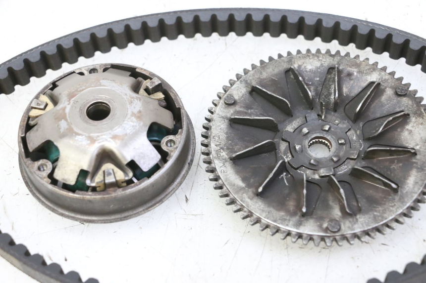 photo de VARIATOR PEUGEOT ELYSTAR 50 (2002 - 2014) - Detail van het onderdeel