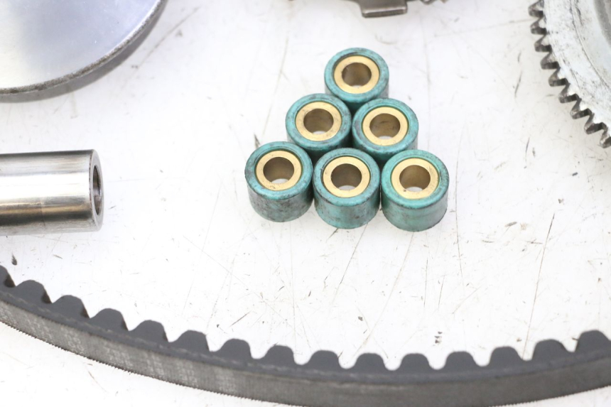 photo de VARIATOR PEUGEOT ELYSTAR 50 (2002 - 2014) - Andere kijkhoek