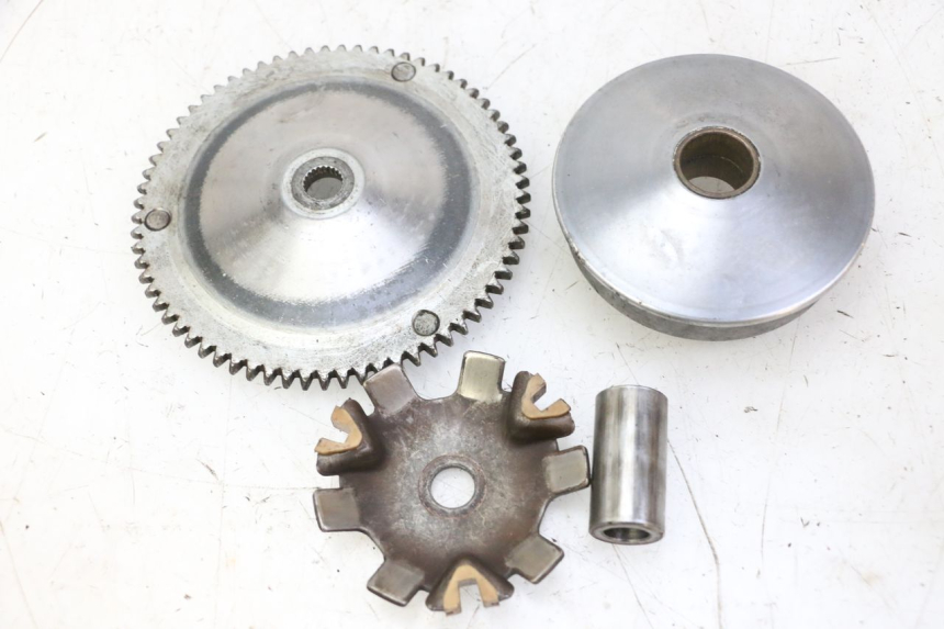 photo de VARIATOR PEUGEOT ELYSTAR 50 (2002 - 2014) - Zoom op gebruiksstaat