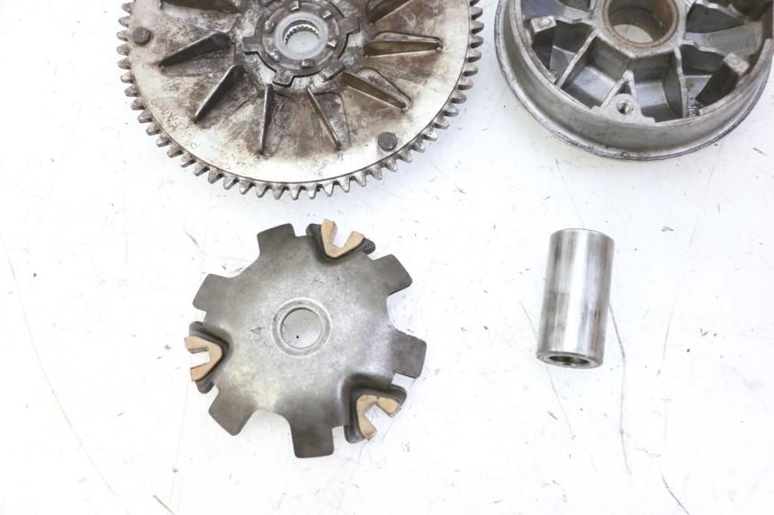 photo de VARIATOR PEUGEOT ELYSTAR 50 (2002 - 2014) - Bevestigingspunten