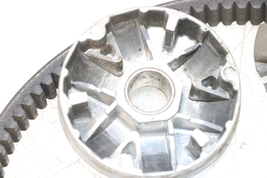 photo de VARIATOR KEEWAY F-ACT FACT EVO 50 (2020 - 2026) - Zoom op componenten