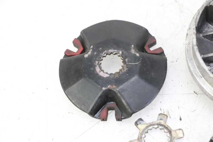 photo de VARIATOR KEEWAY F-ACT FACT 50 (2006 - 2011) - Zoom op componenten