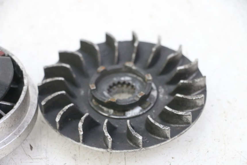 photo de VARIATOR KEEWAY F-ACT FACT 50 (2006 - 2011) - Zoom op gebruiksstaat