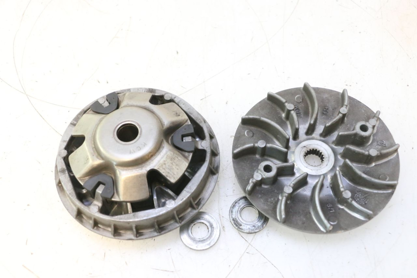photo de VARIATOR HONDA FES PANTHEON 125 (2003 - 2007) - Detail van het onderdeel