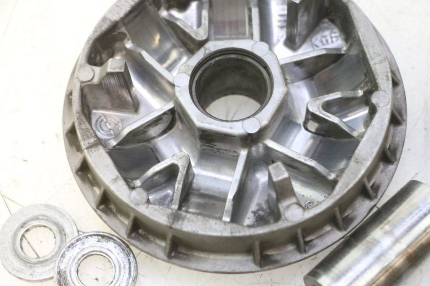 photo de VARIATOR HONDA FES PANTHEON 125 (2003 - 2007) - Kenmerkende details