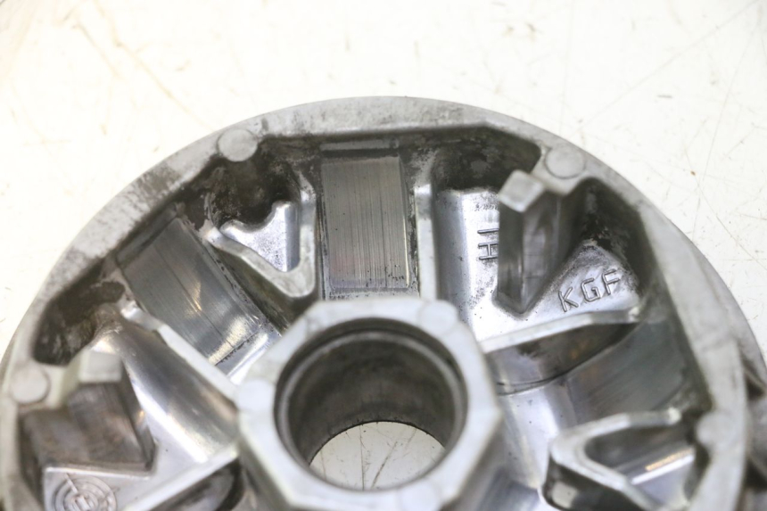 photo de VARIATOR HONDA FES PANTHEON 125 (2003 - 2007) - Zoom op componenten