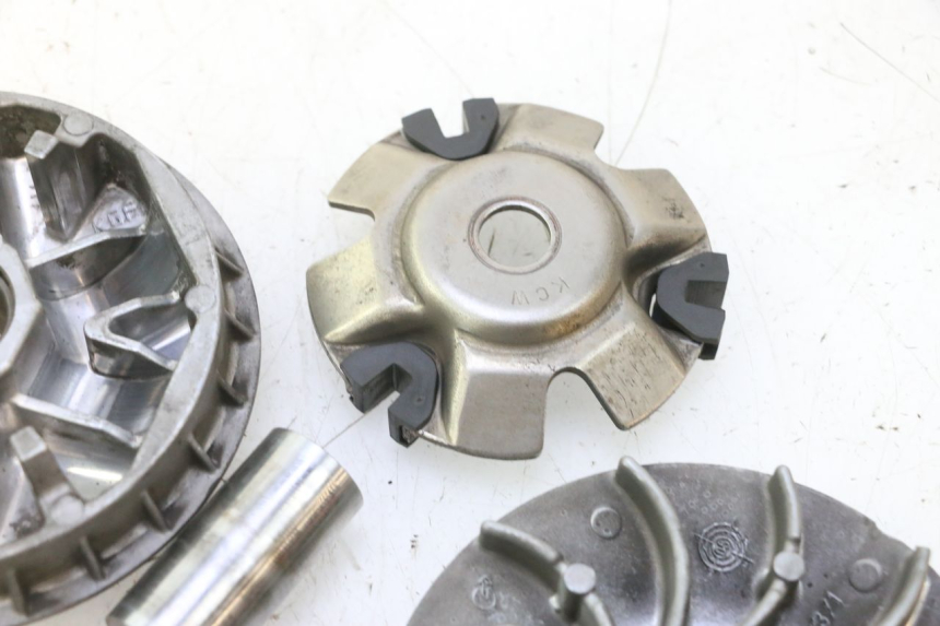 photo de VARIATOR HONDA FES PANTHEON 125 (2003 - 2007) - Markeringen en referenties