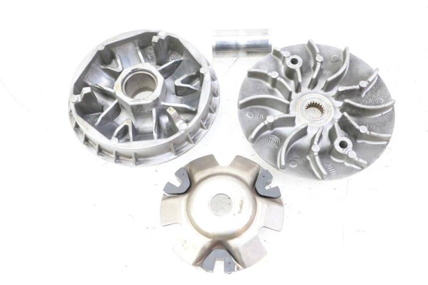 photo de VARIATOR HONDA FES S-WING SWING ABS 125 (2007 - 2015) - Hoofdaanzicht